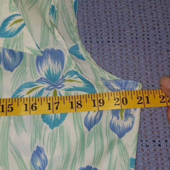 Vintage Kmart Floral Button Down Sleeveless Top - Picture 5 of 6